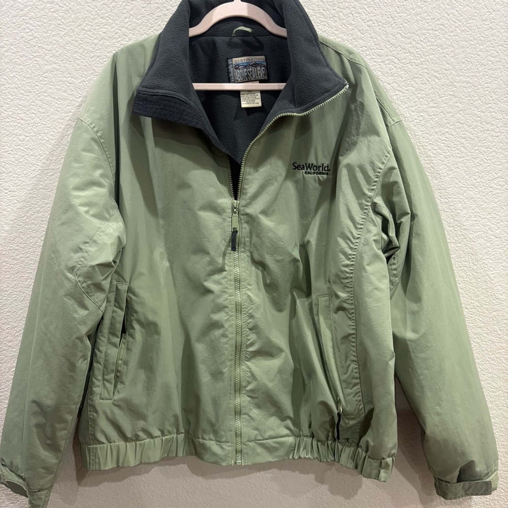 Sea World Men's Green Jacket